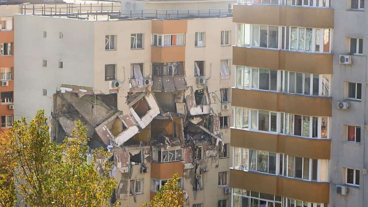 Procurorii pun sub acuzare Distrigaz pentru explozia devastatoare din Rahova cu trei morți