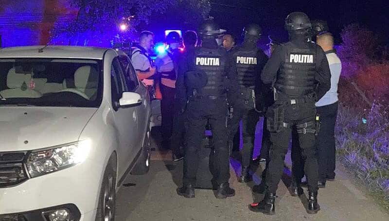 scandal si bataie romanul financiar