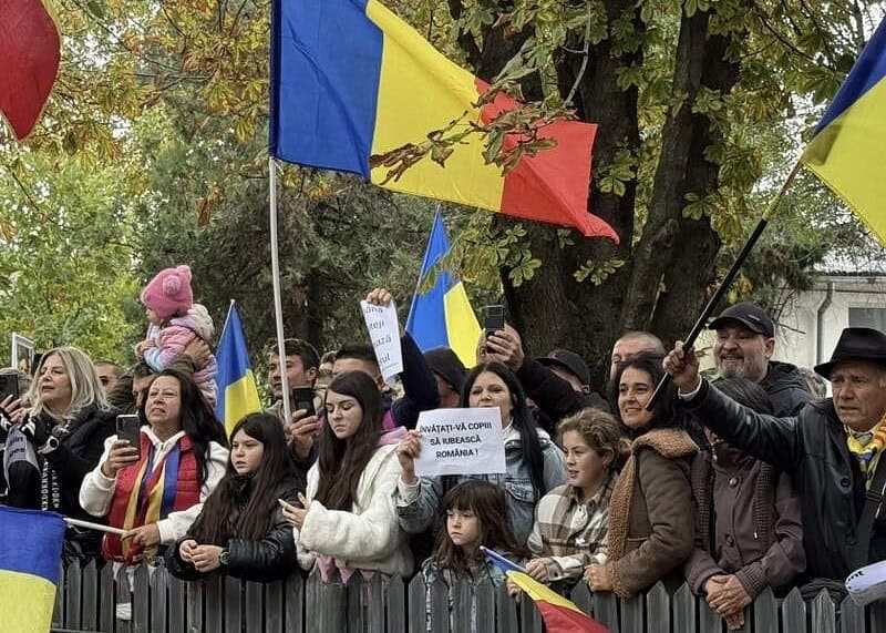 Discrepanțe între generații definească peisajul politic din România în 2023