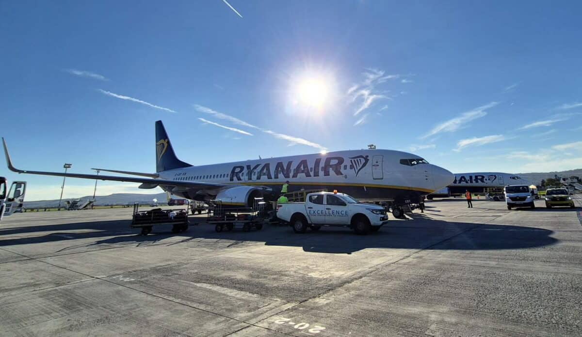 Incident pe pista din Cluj Napoca după aterizarea unui zbor Ryanair din cauza unei urgențe medicale