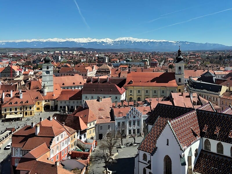 Meteorologii anunță vreme caldă și precipitații variate în următoarele săptămâni