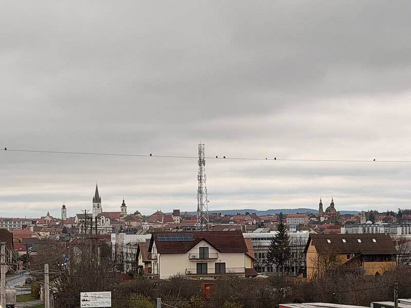 Meteorologii anunță vreme severă cu ploi și ninsori în următoarele zile