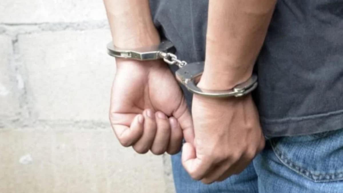 catuse mandat arestare