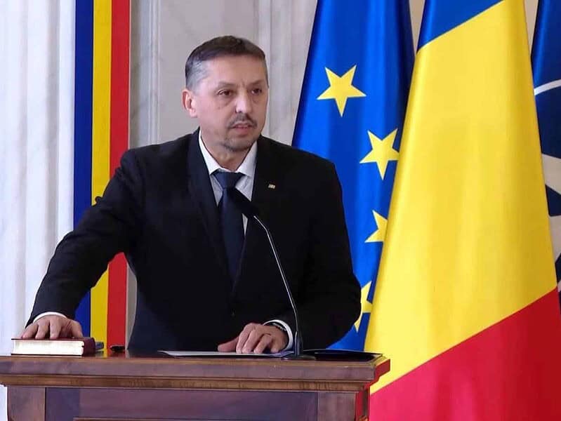 Daniel David demisionează din funcția de ministru al Educației după un an de mandat