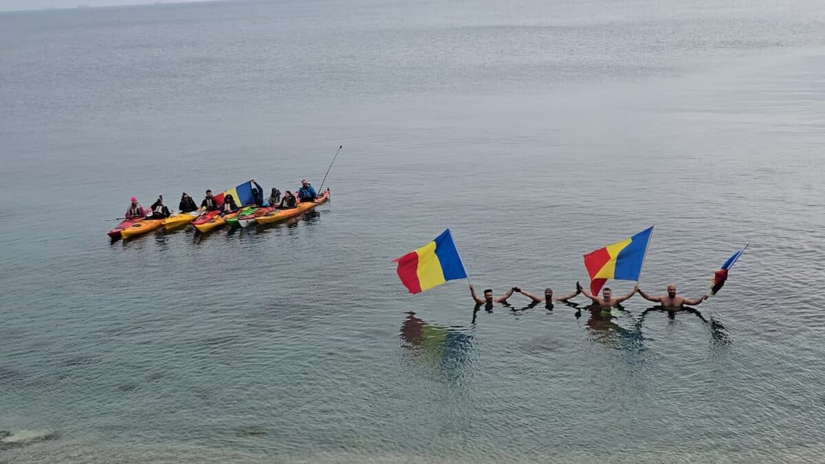 hora in marea neagra 1