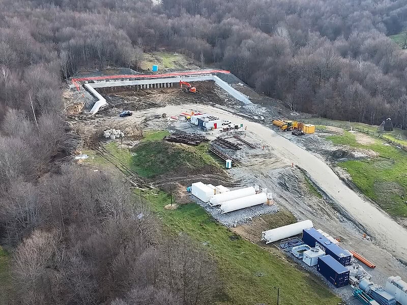 Imagini noi surprind stadiul lucrărilor pe secțiunea 3 a Autostrăzii A1 Sibiu – Pitești