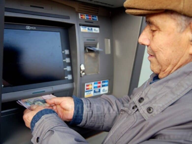 Modificări importante în programul bancar de sărbători pentru clienții din România în 2025