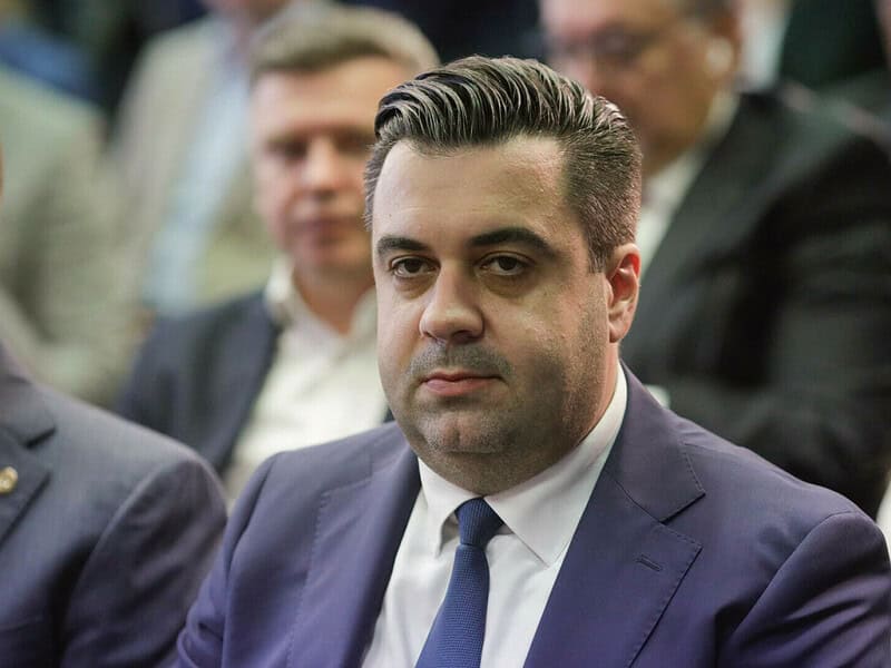 Procurorii DNA efectuează percheziții la fostul ministru Răzvan Cuc în dosar de corupție