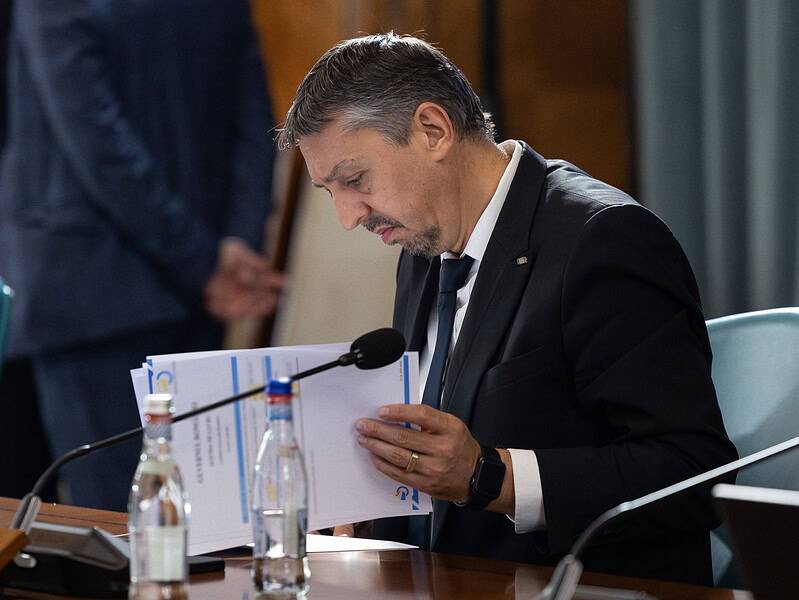 Scădere dramatică a elevilor cu burse de merit în primele luni ale anului școlar 2025-2026