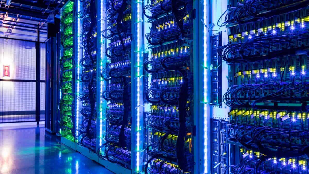 Site-uri mari afectate de probleme tehnice severe din cauza Cloudflare