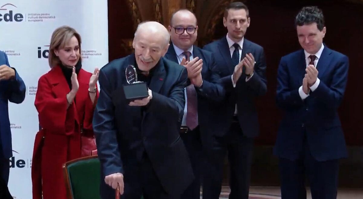 Victor Rebengiuc onorat cu premiul România Europeană 2025 în prezența unor personalități de seamă