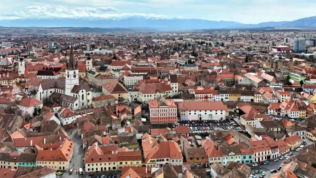 Vreme neobișnuit de blândă anunțată în România pentru sezonul rece 2025-2026