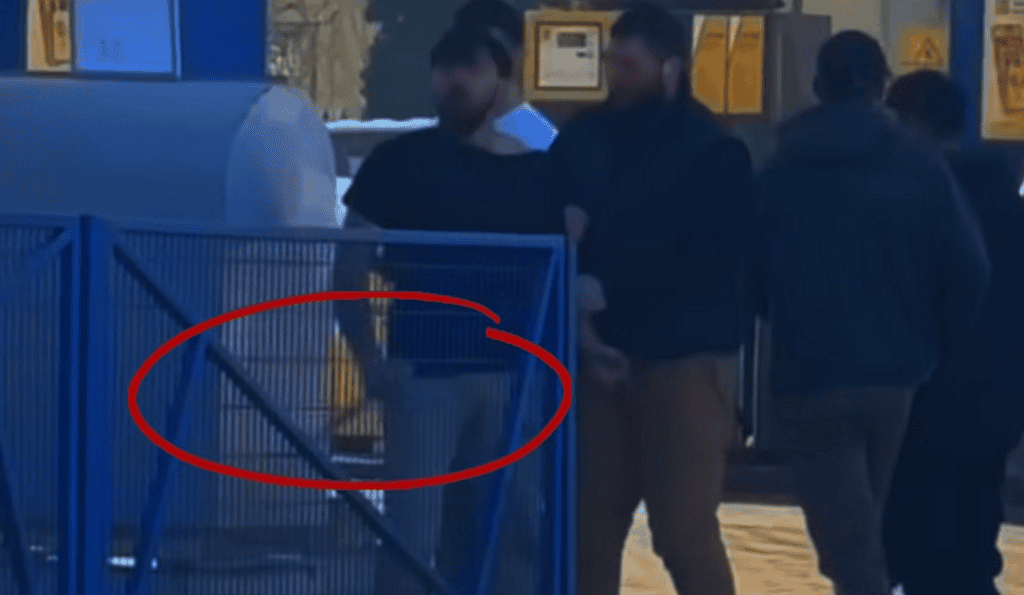 Bătaie și cuțite la o stație de carburanți din Babadag: 14 persoane implicate, un bărbat a ajuns la spital. De la ce a pornit totul / video