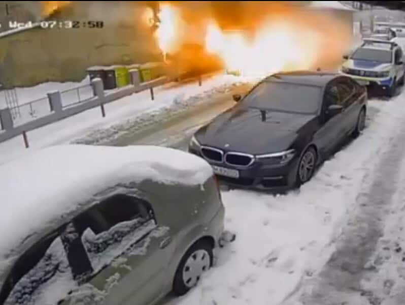 Explozie la Poliția Rutieră din Lugoj, doi polițiști răniți în urma incidentului