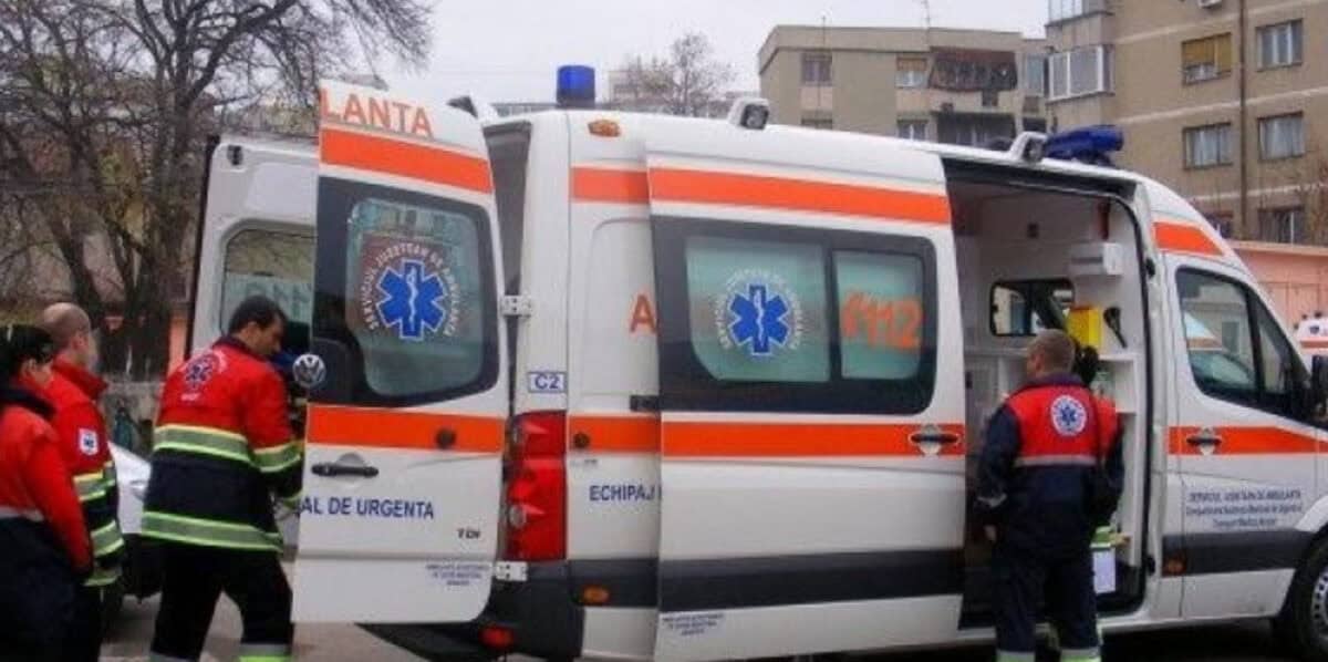 Pensionari găsiți în hipotermie la Timișoara după ce au oprit încălzirea pentru economii