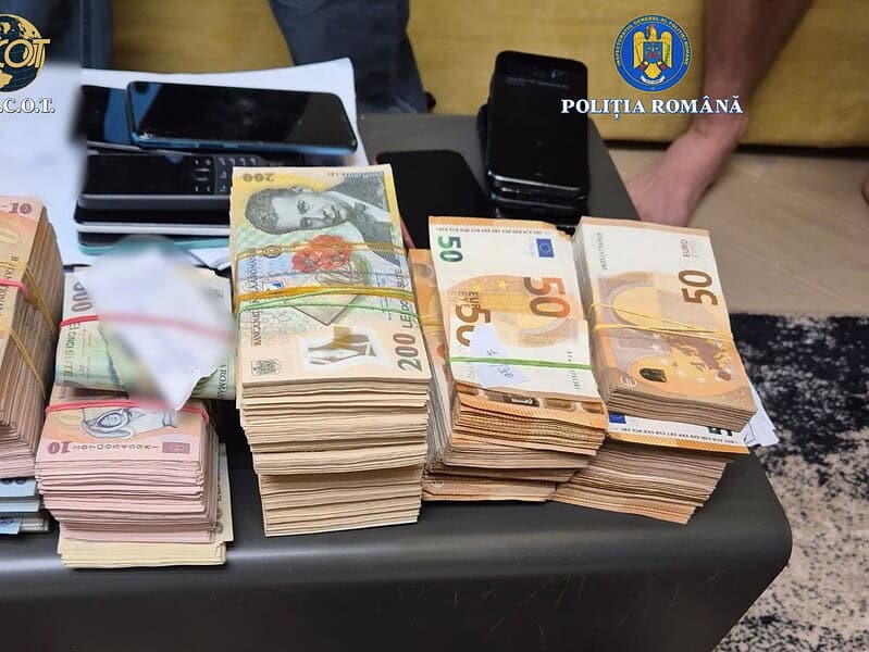 Procurorii efectuează percheziții în București și Râmnicu Vâlcea într-un caz de criminalitate organizată