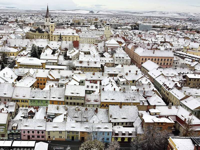 Schimbări majore în vremea din județul Sibiu cu ninsori și temperaturi negative duminică