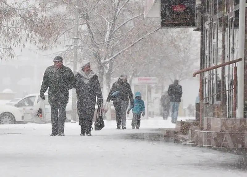 Val de frig sever afectează țara cu temperaturi extrem de scăzute și precipitații mixte