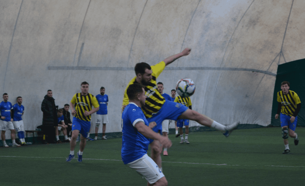 Spectacol total la Cupa României la minifotbal – faza județeană: goluri, orgolii și dueluri tensionate / foto