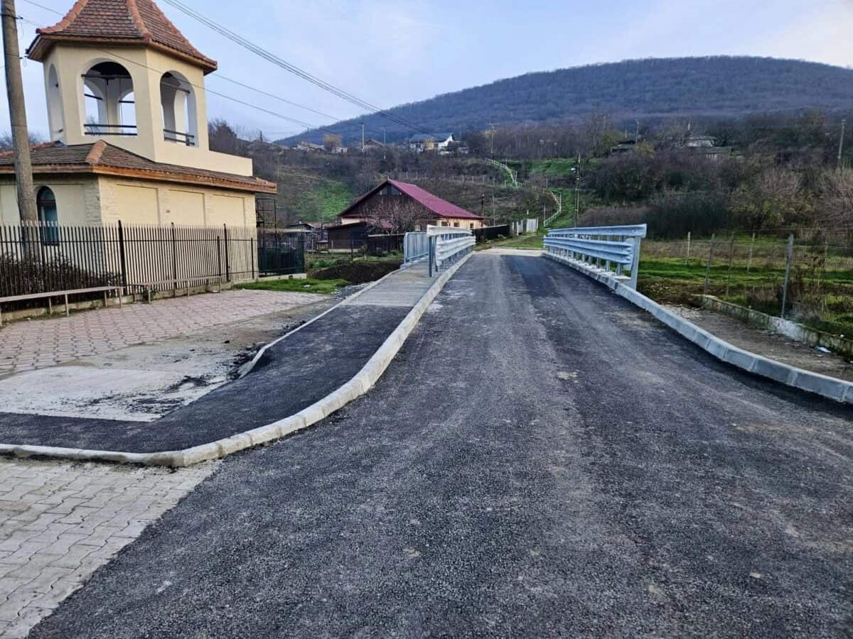 Lucrările anti-inundații din Babadag au fost reluate.  Noroi și praf, dar cu final promis:  „Străzile vor fi refăcute!” / foto