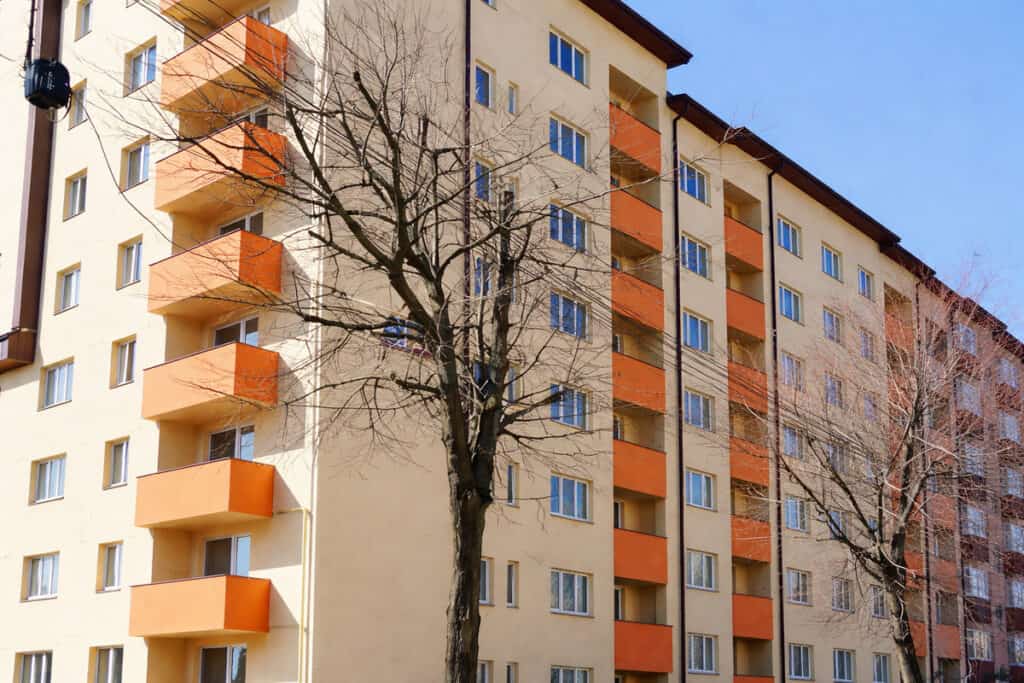 Primele apartamente ANL din Tulcea, construite prin credit ipotecar, sunt deja ocupate. Oamenii s-au mutat în noile blocuri, deși lucrările nu sunt gata