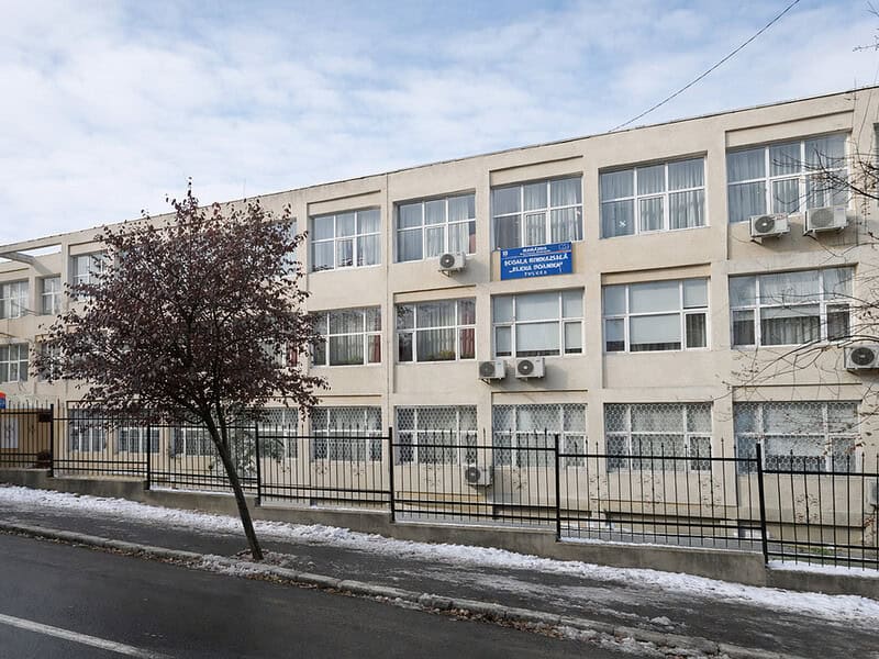 Ziua porților deschise la Școala Gimnazială „Elena Doamna” Tulcea: tururi, întâlniri și informații despre înscriere