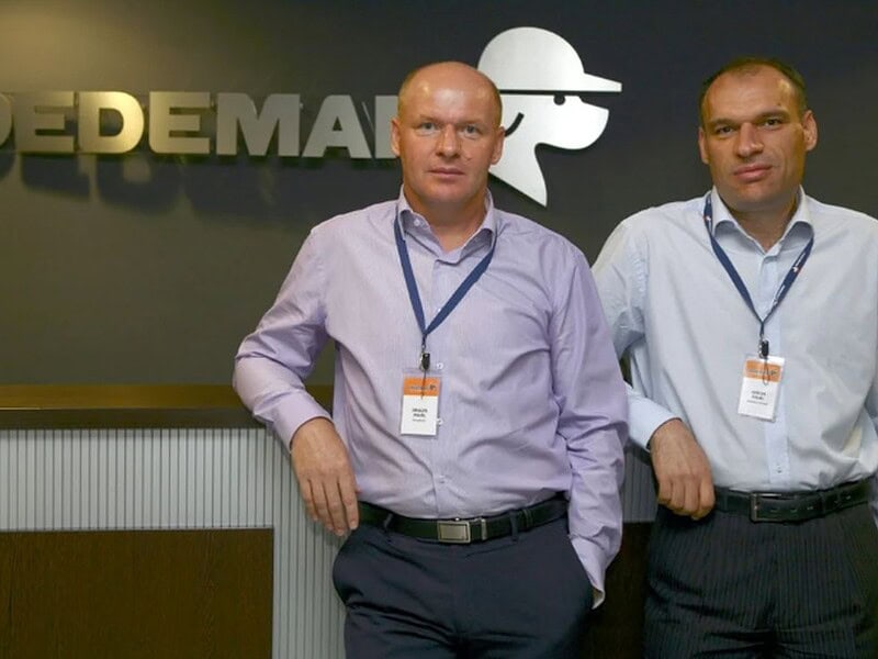 Carrefour negociază vânzarea operațiunilor din România către Paval Holding pentru 823 milioane euro