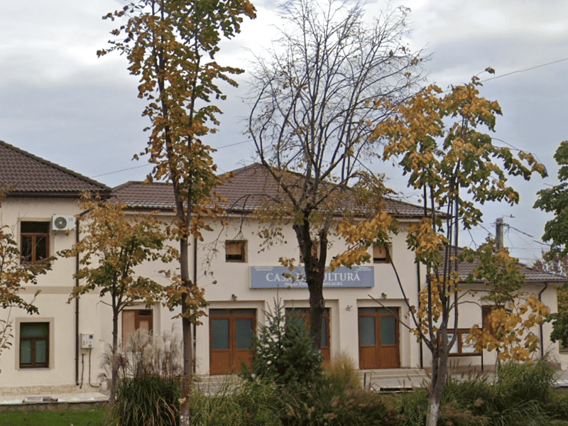 Eveniment special înainte de 8 Martie, la Isaccea. „Emoții de primăvară” aduce artiștii pe scenă