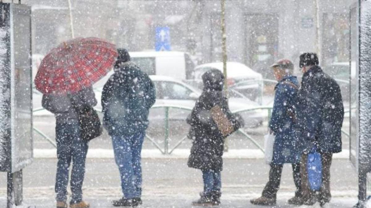 Cod portocaliu de ninsoare abundentă și vânt puternic în Muntenia și sudul Moldovei