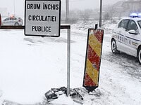 Cod alb în Tulcea! Drumuri închise și restricții pentru șoferi după ninsorile abundente – Poliția, mobilizată în teren