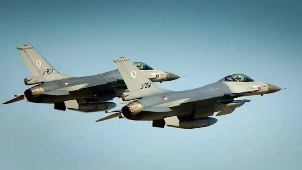 UPDATE/Noi atacuri rusești asupra porturilor ucrainene de la Dunăre. Două F-16 au fost ridicate de la Fetești după ce o dronă a intrat temporar în spațiul aerian al României