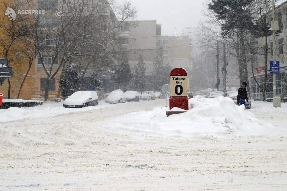 Tulcea, sub asediul iernii: ger năprasnic, vânt tăios și ninsori viscolite. Cod Galben până marți