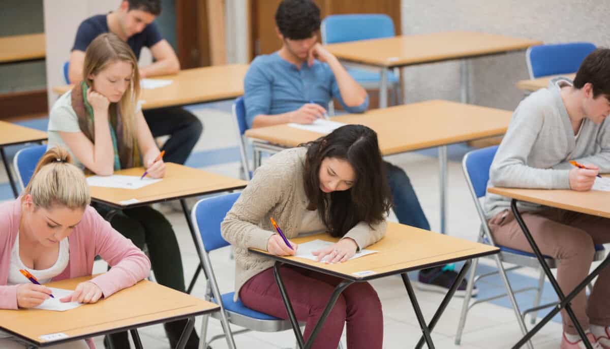 Ministerul Educației anunță programele pentru simulările examenelor naționale din martie 2026