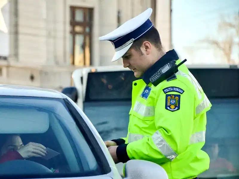 Parlamentul aprobă extinderea valabilității permiselor de conducere pentru șoferi seniori