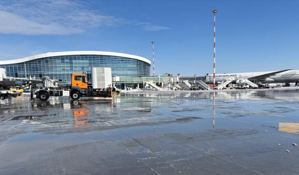 Aeroportul Henri Coandă anulează 28 de zboruri din cauza conflictului din Orientul Mijlociu