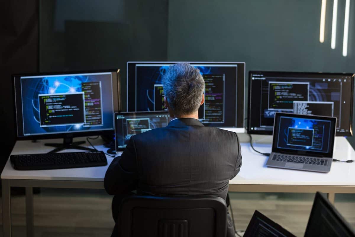 Atac cibernetic DDoS asupra platformelor Ministerului Afacerilor Externe în martie 2023
