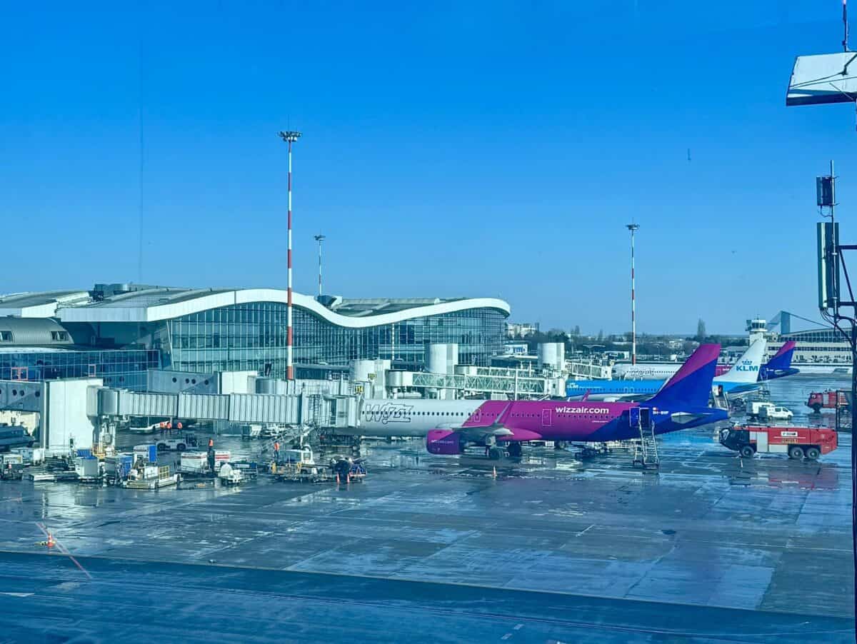 Conflictele din Orientul Mijlociu provoacă anularea a 35 de curse aeriene la București