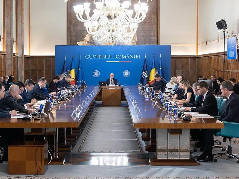 Contractele financiare online vor avea reguli mai stricte pentru transparența informațiilor clienților