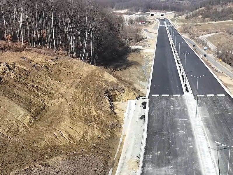 Noi imagini dezvăluie stadiul avansat al autostrăzii A1 Sibiu – Pitești
