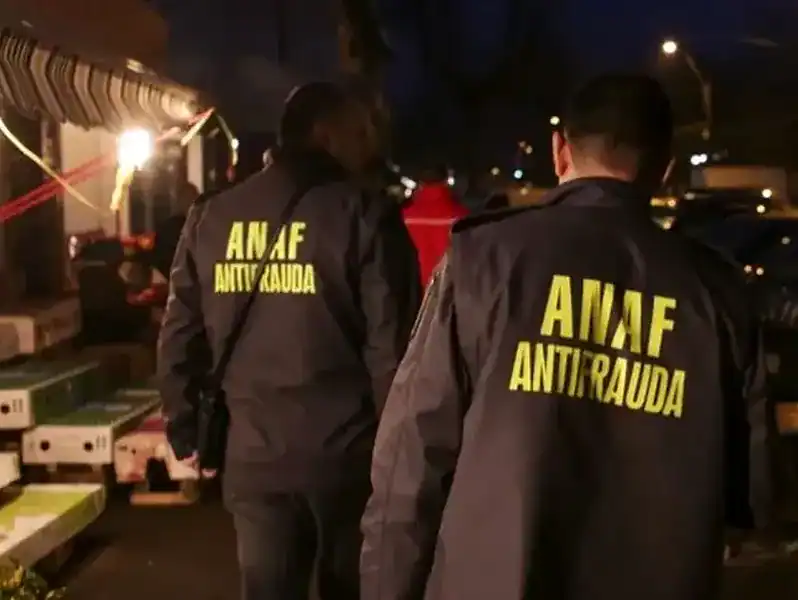 ANAF confiscă sume record și aur în urma controalelor la case de schimb și amanet