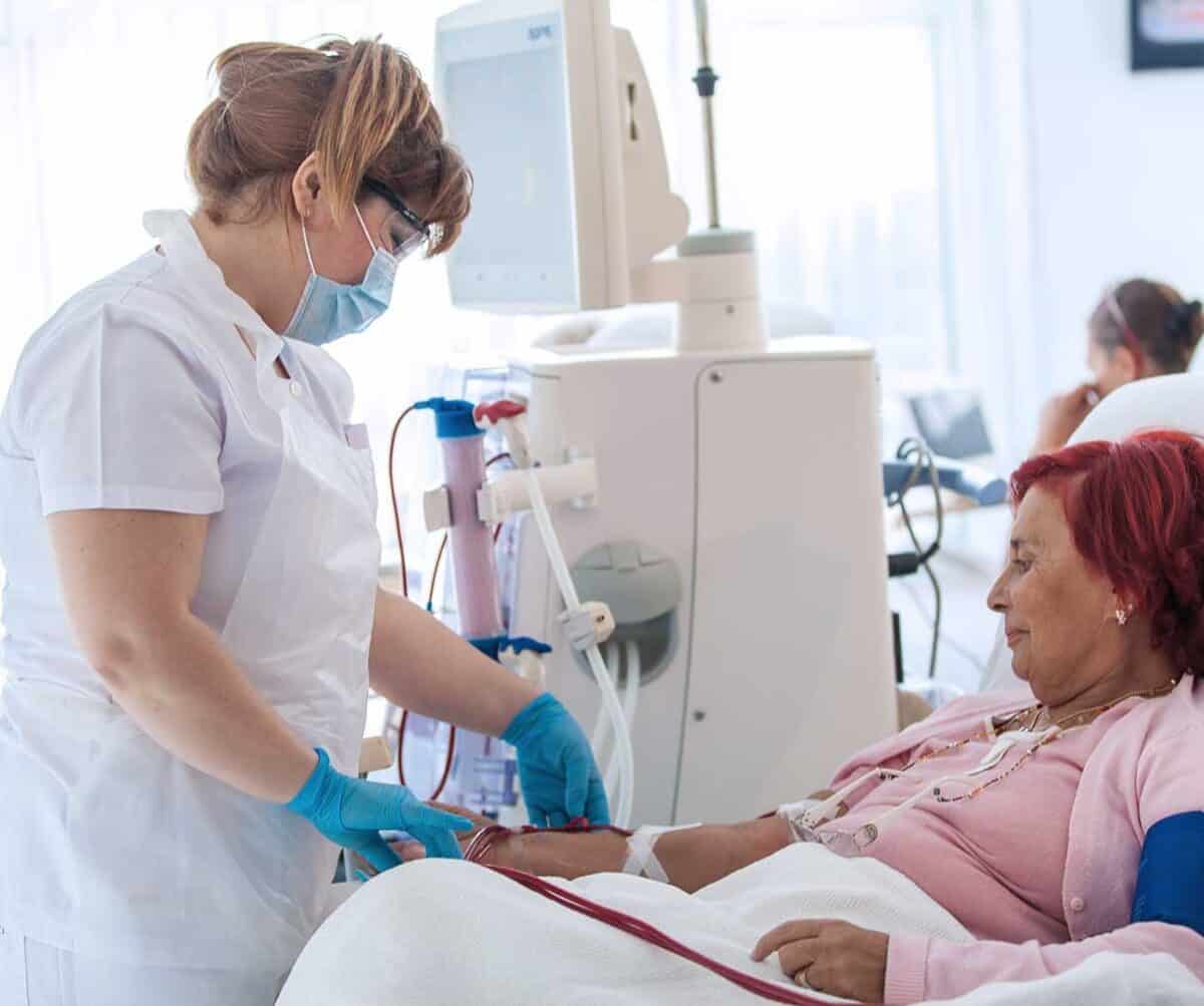 Angajări la Tulcea: posturi de asistent medical și îngrijitor, fără experiență