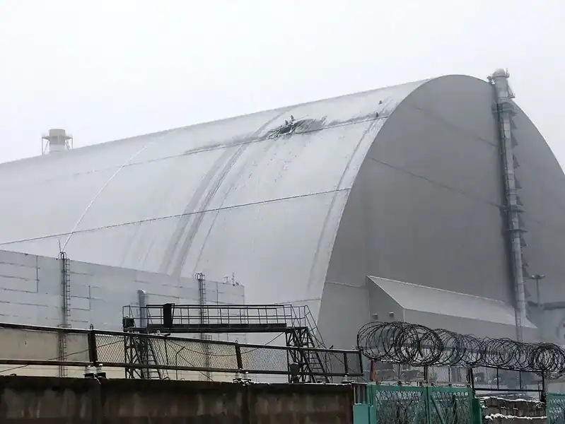 Atacul cu drone avariază reactorul de la Cernobîl și crește riscurile radioactive