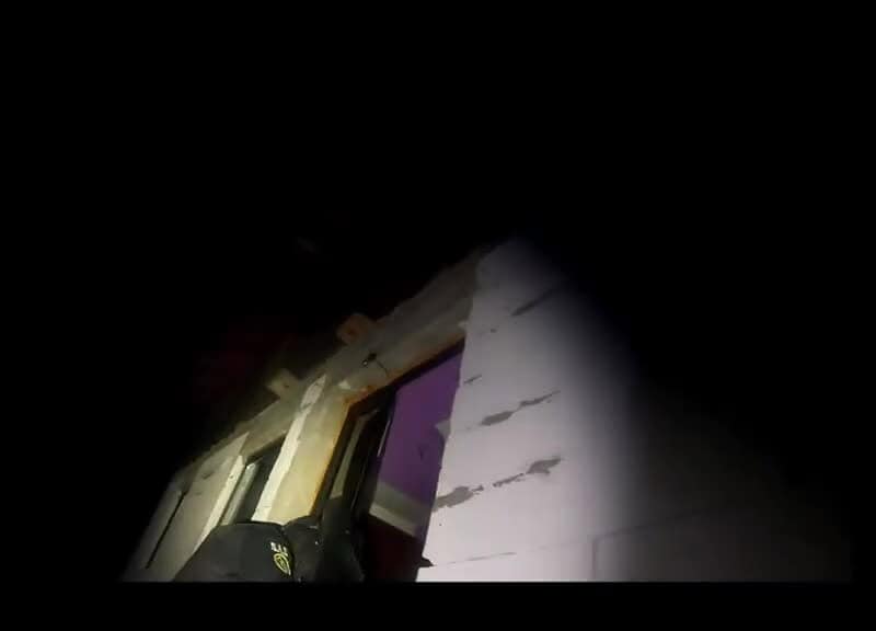 Bărbat împușcat mortal de polițiști, după ce a tras asupra lor cu arma de vânătoare / video