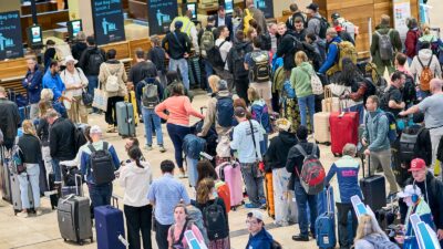 Biletele de avion se scumpesc puternic: costuri mai mari cu până la 129 de euro pe cursă
