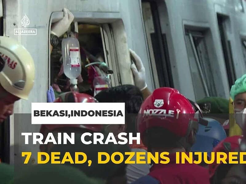 Tragedie feroviară în Indonezia: 14 morți după coliziunea între două trenuri / video