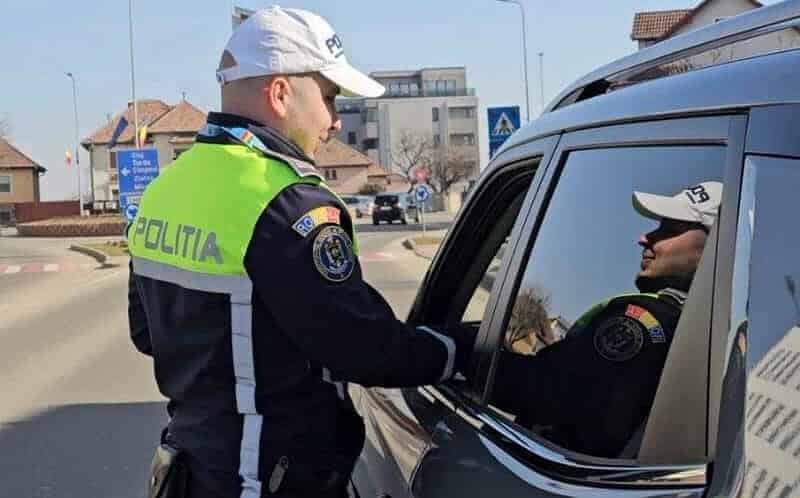 USR propune eliminarea amenzilor pentru lipsa documentelor auto la control în fața poliției