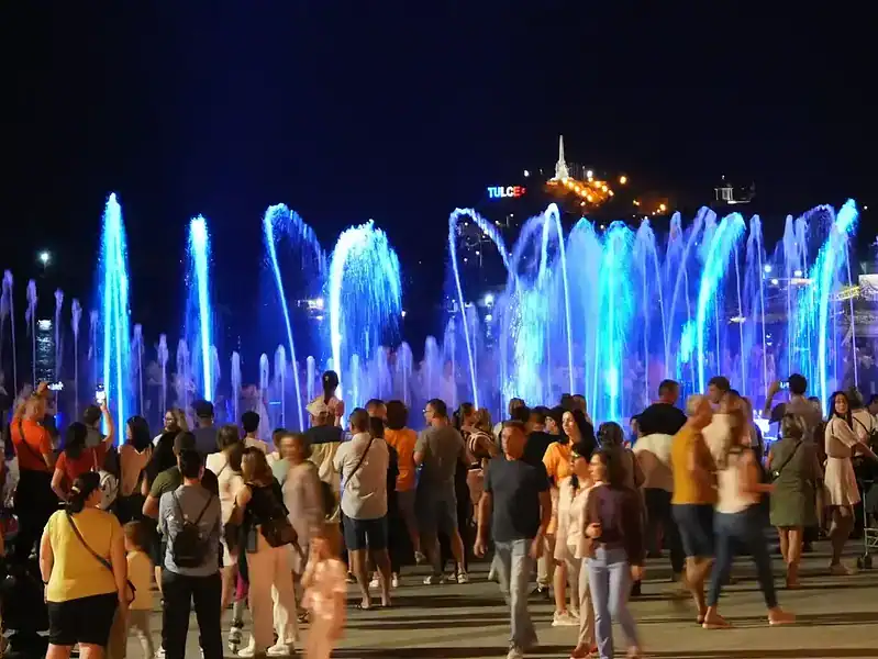 Faleza Tulcea fantana arteziana 03