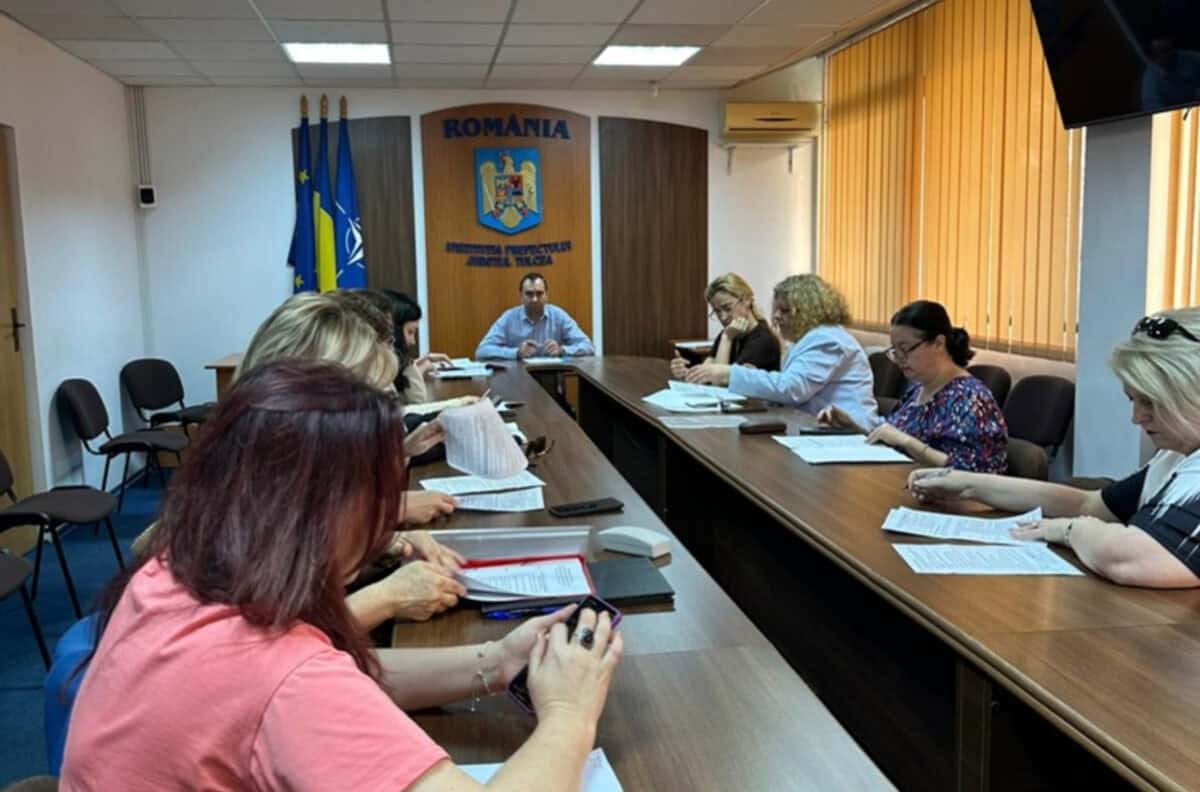 Autoritățile din Tulcea caută soluții pentru prevenirea tentativelor de suicid în rândul copiilor și adolescenților
