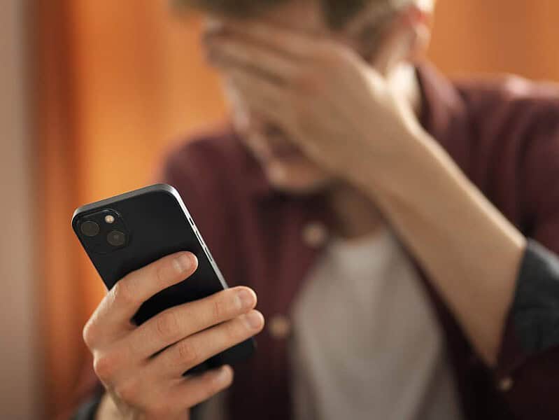 Atenție la SMS-urile primite de la „Ghişeul.ro”: escrocii încearcă să fure date bancare
