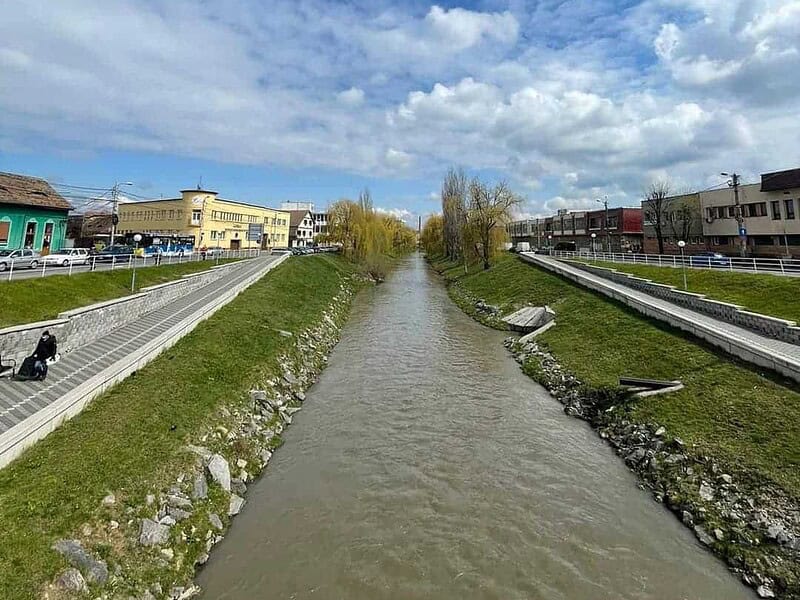 Cod galben de inundații în 18 județe: râuri din Sibiu, în pericol să iasă din matcă